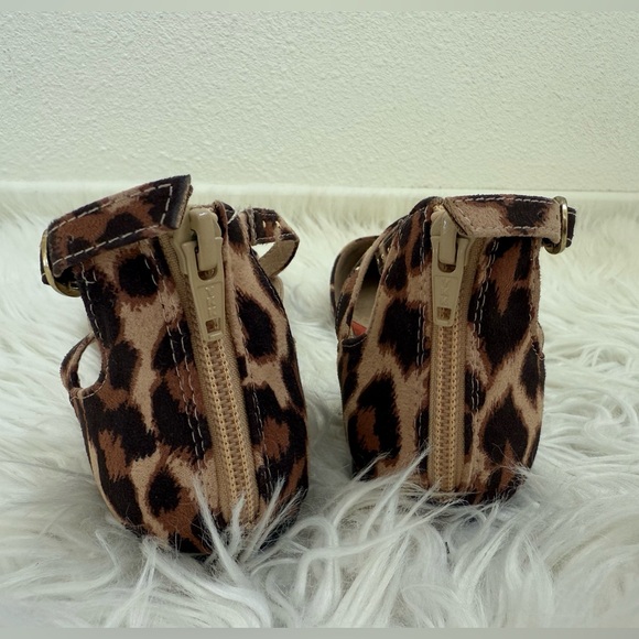 Old Navy Strappy Dorsay Leopard Flats - Picture 3 of 7